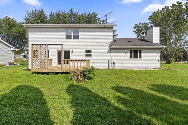 725 HARRISON AVENUE, Omro, WI 54963