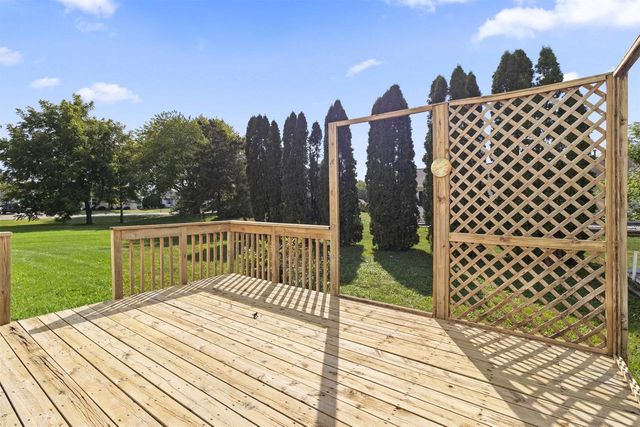 725 HARRISON AVENUE, Omro, WI 54963