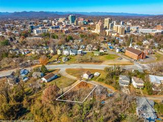 225 S Beaumont Street, Asheville, NC 28801