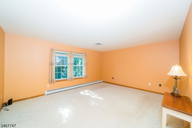 33 Budd St, Roxbury Twp., NJ 07847