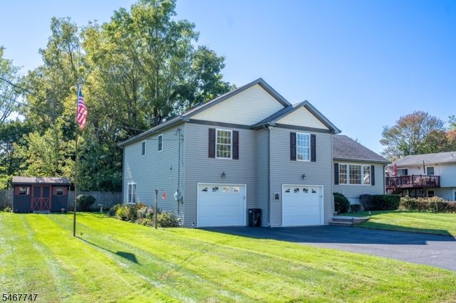 33 Budd St, Roxbury Twp., NJ 07847