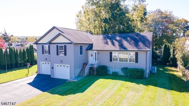 33 Budd St, Roxbury Twp., NJ 07847