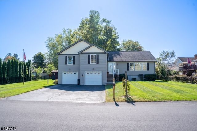 33 Budd St, Roxbury Twp., NJ 07847
