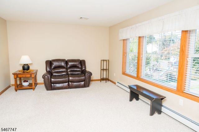33 Budd St, Roxbury Twp., NJ 07847