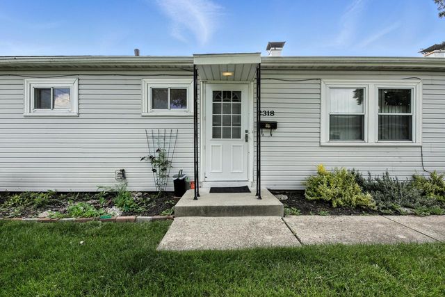 2318 W Howard AVENUE, Milwaukee, WI 53221