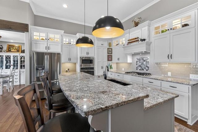 1405 Kensington Lane, Raymore, MO 64083