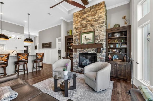 1405 Kensington Lane, Raymore, MO 64083