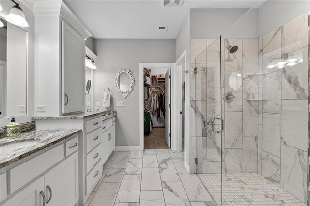 1405 Kensington Lane, Raymore, MO 64083