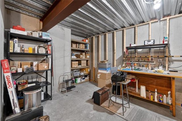 1405 Kensington Lane, Raymore, MO 64083