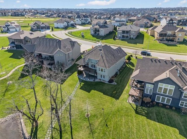 1405 Kensington Lane, Raymore, MO 64083