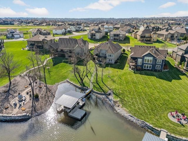 1405 Kensington Lane, Raymore, MO 64083