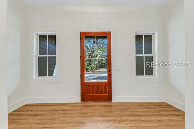 126 Bull Point Dr, Seabrook, SC 29940