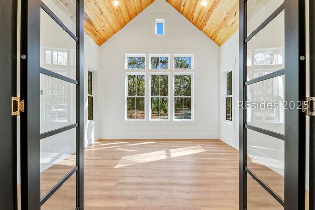 126 Bull Point Dr, Seabrook, SC 29940