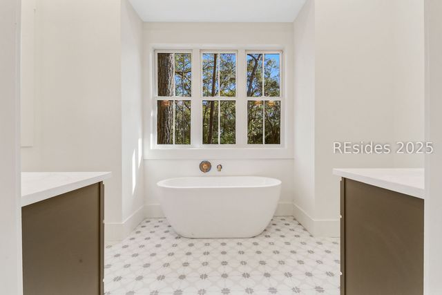 126 Bull Point Dr, Seabrook, SC 29940