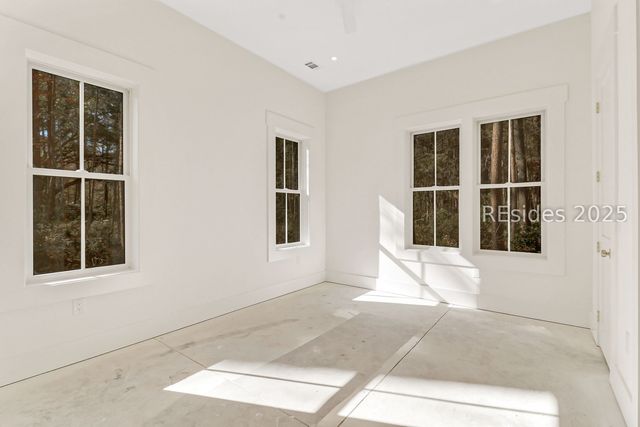 126 Bull Point Dr, Seabrook, SC 29940