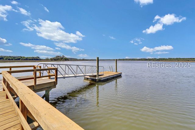 126 Bull Point Dr, Seabrook, SC 29940