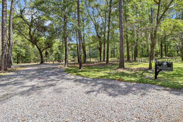 126 Bull Point Dr, Seabrook, SC 29940