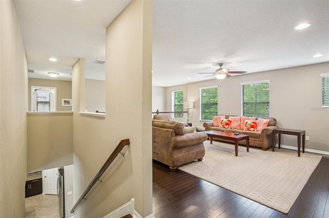 210 DAKOTA HILL DRIVE, Seffner, FL 33584