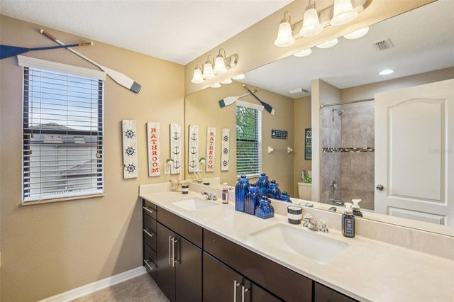 210 DAKOTA HILL DRIVE, Seffner, FL 33584