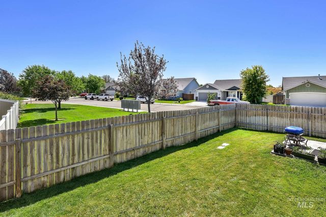 12561 Ochoco St, Nampa, ID 83651