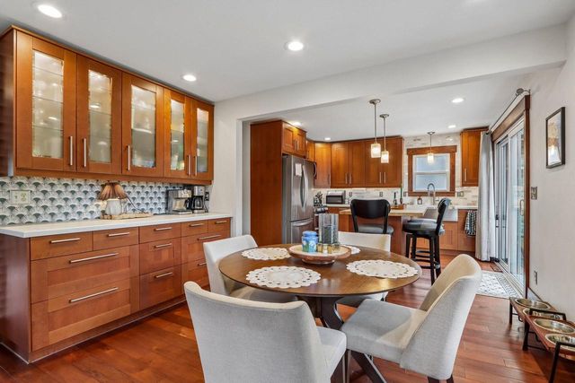 9916 W Grantosa DRIVE, Wauwatosa, WI 53222