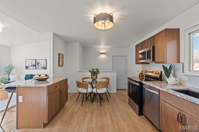 1065 Keeven Lane, Florissant, MO 63031