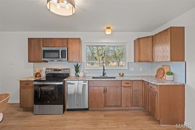 1065 Keeven Lane, Florissant, MO 63031