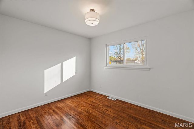 1065 Keeven Lane, Florissant, MO 63031