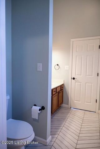 9717 Long Rifle Ln, Louisville, KY 40291