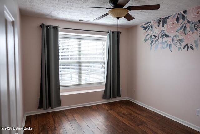 9717 Long Rifle Ln, Louisville, KY 40291