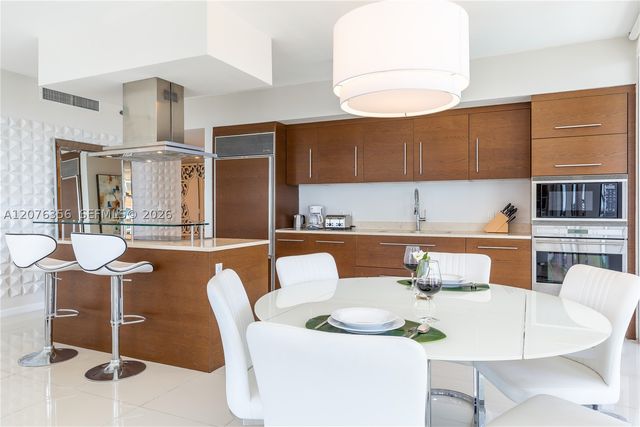 485 Brickell Ave 3410, Miami, FL 33131