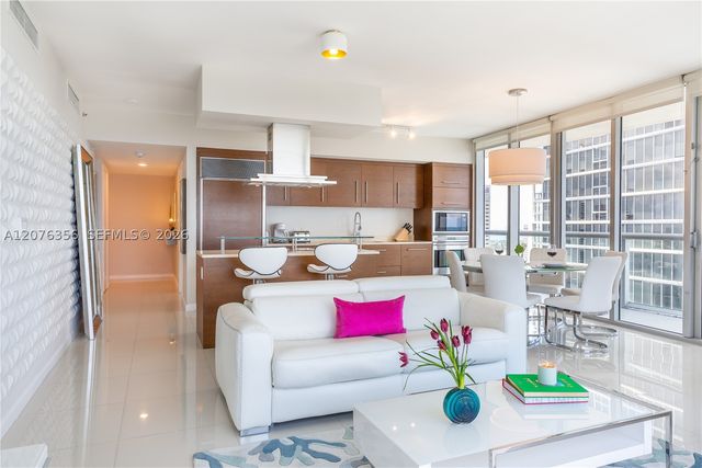 485 Brickell Ave 3410, Miami, FL 33131