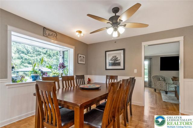 1553 Surrey Road, Bethlehem City, PA 18015