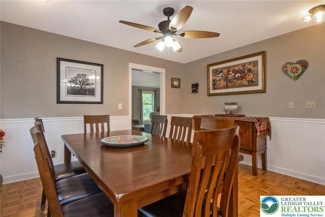 1553 Surrey Road, Bethlehem City, PA 18015