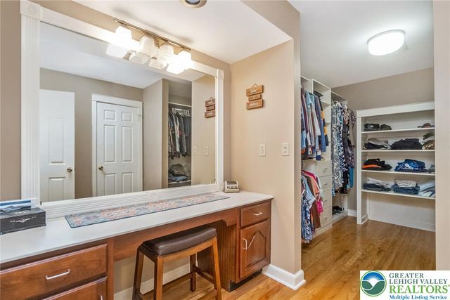 1553 Surrey Road, Bethlehem City, PA 18015
