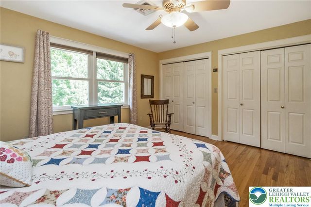 1553 Surrey Road, Bethlehem City, PA 18015