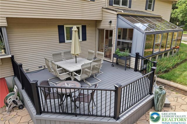 1553 Surrey Road, Bethlehem City, PA 18015
