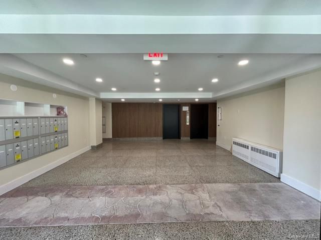 671 Bronx River Road 6G, Yonkers, NY 10704