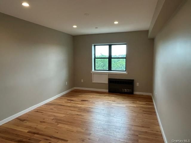 671 Bronx River Road 6G, Yonkers, NY 10704