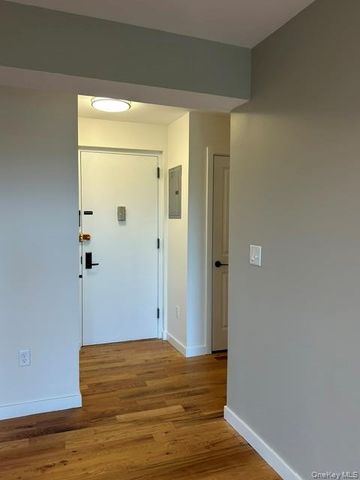671 Bronx River Road 6G, Yonkers, NY 10704