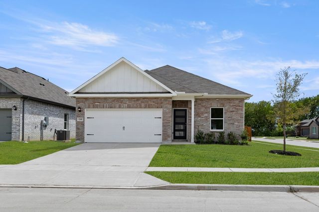 1241 Anderson Drive, Trenton, TX 75490