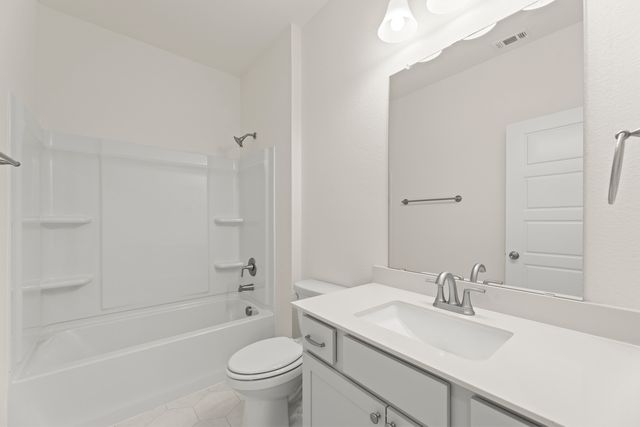 1241 Anderson Drive, Trenton, TX 75490
