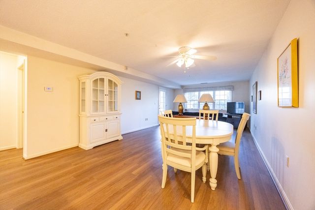 24 Weatherly Drive 1, Salem, MA 01970