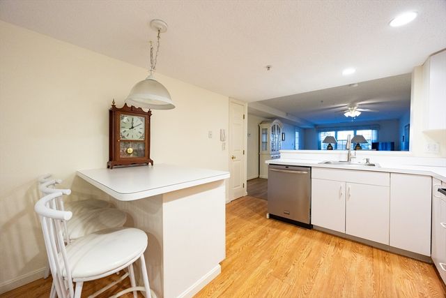 24 Weatherly Drive 1, Salem, MA 01970