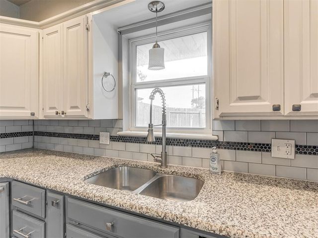 8301 S Country Club Drive, Oklahoma City, OK 73159