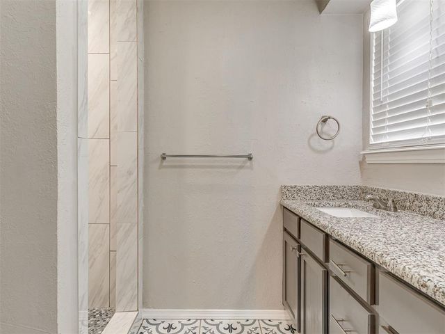 8301 S Country Club Drive, Oklahoma City, OK 73159