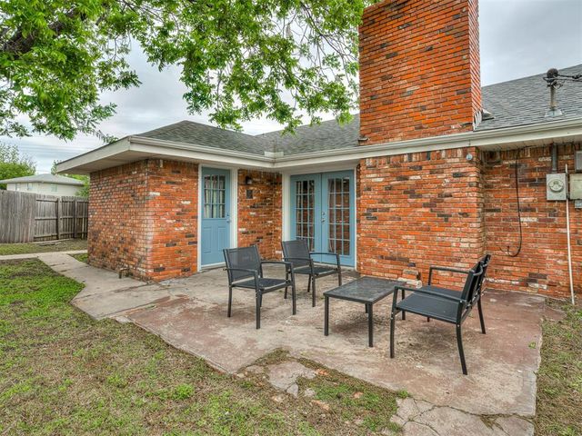 8301 S Country Club Drive, Oklahoma City, OK 73159