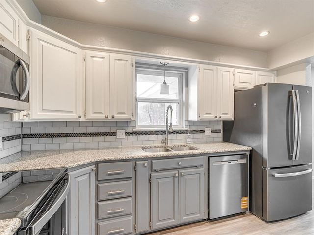 8301 S Country Club Drive, Oklahoma City, OK 73159