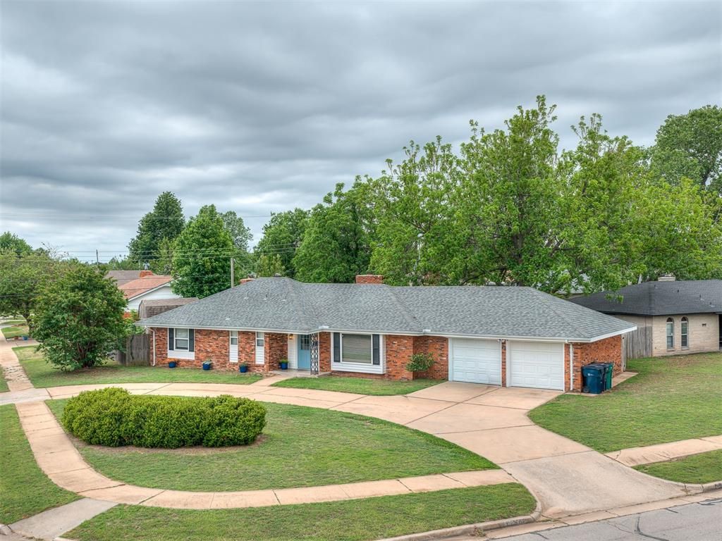 8301 S Country Club Drive, Oklahoma City, OK 73159