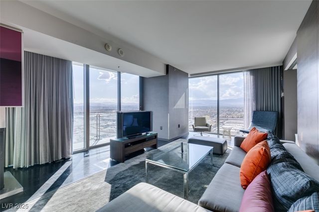 4381 West Flamingo Road 3121, Las Vegas, NV 89103